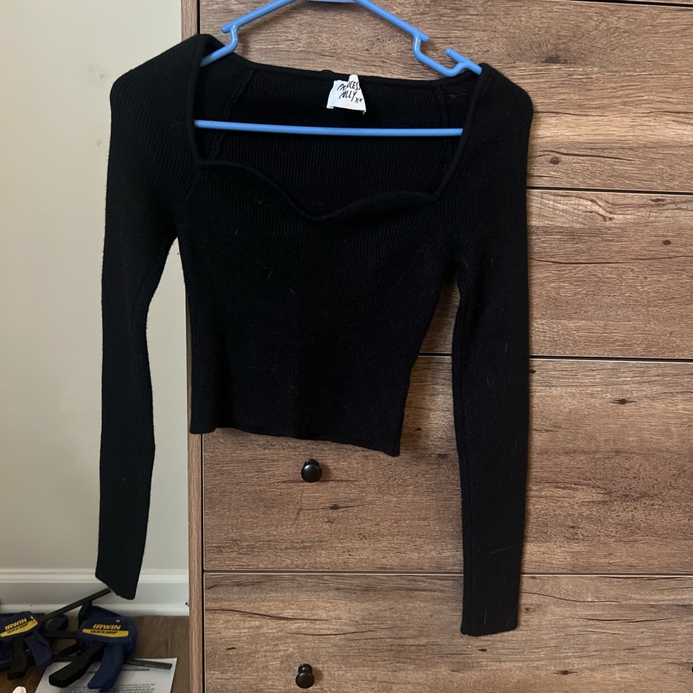 Black Long Sleeve Knit Top